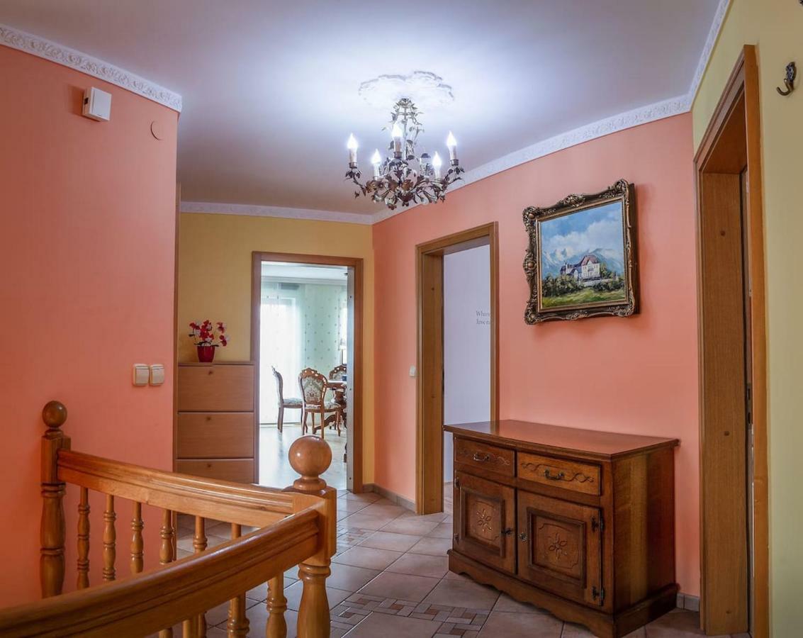 Apartma Ajda Komenda Экстерьер фото