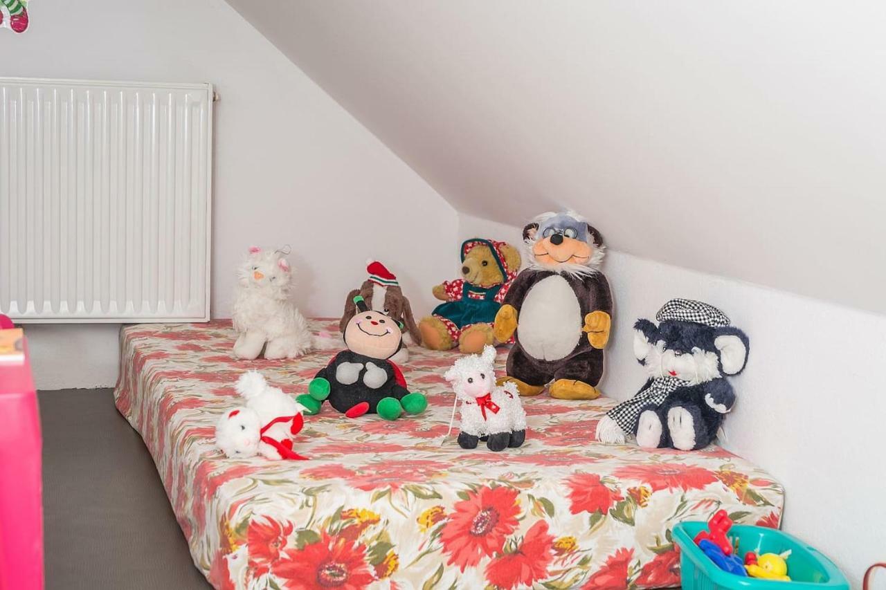 Apartma Ajda Komenda Экстерьер фото