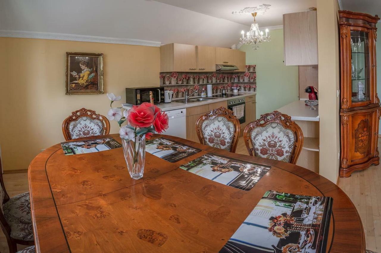 Apartma Ajda Komenda Экстерьер фото