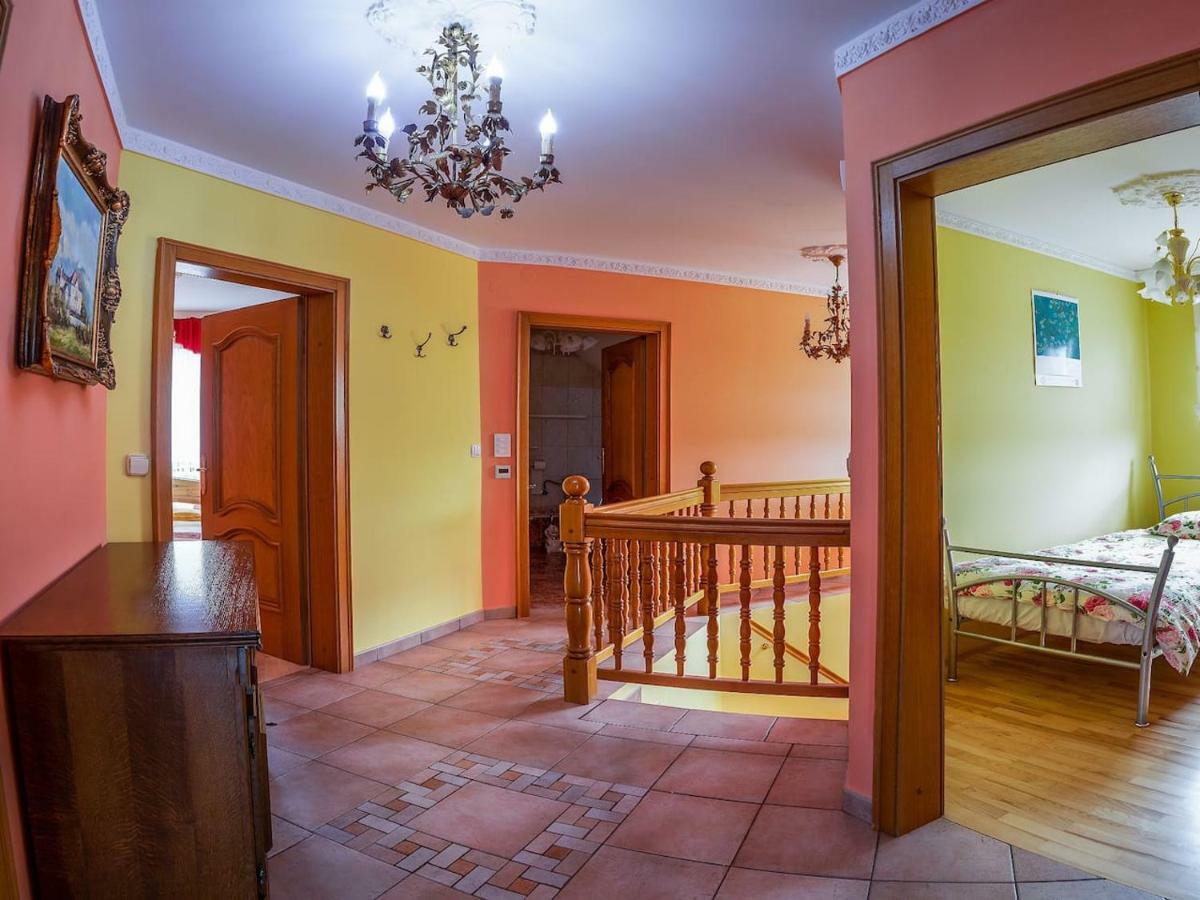 Apartma Ajda Komenda Экстерьер фото